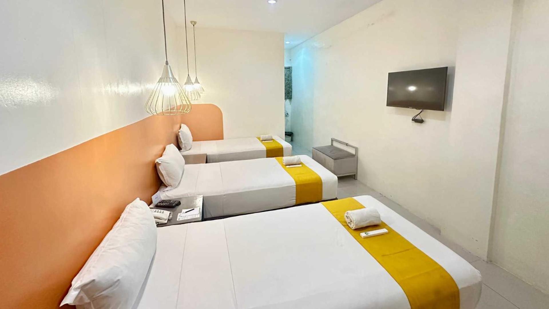 Travelbee Capitol Inn Cebu Exterior photo